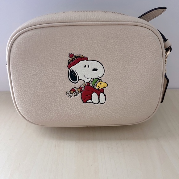 New Coach CF249 Coach X Peanuts Mini Jamie Camera Bag With Snoopy Cuddle Motif - Picture 3 of 9